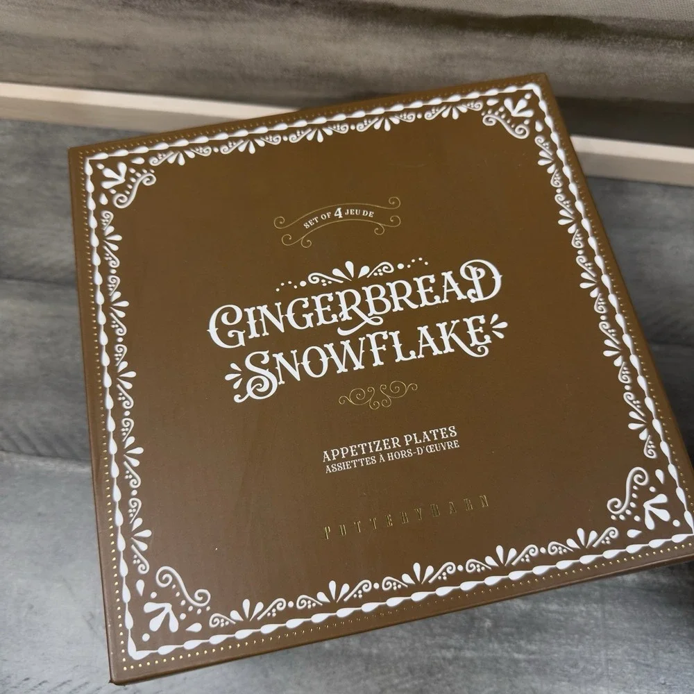 Pottery Barn Gingerbread Snowflake Stoneware Appetizer Plates Set 4 - Holiday